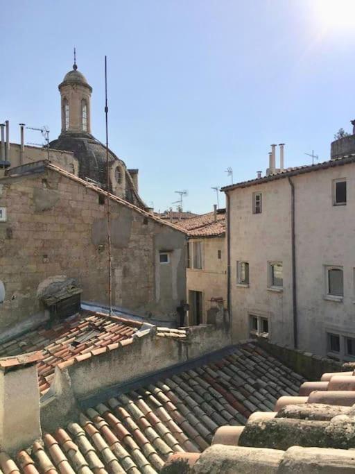 Studio Sous Les Toits Tres Bien Place Et Climatise Montpellier Exterior foto